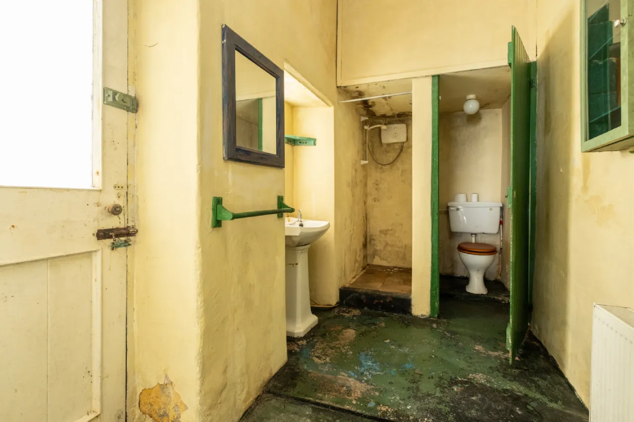 Photo of 1 Longsville Terrace, Golf Links Road, Youghal, Co Cork, P36V045