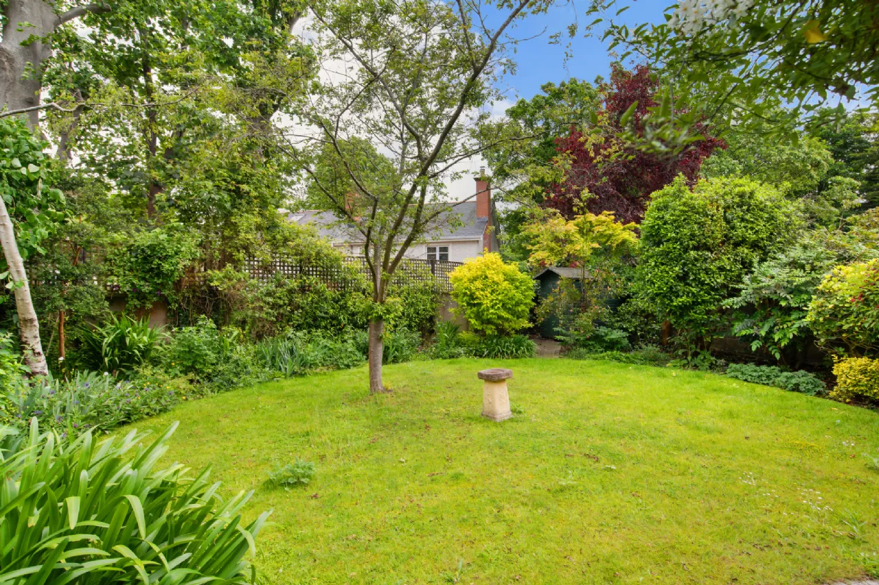 Photo of 8 Eglinton Park, Donnybrook, Dublin 4, D04 A8N8