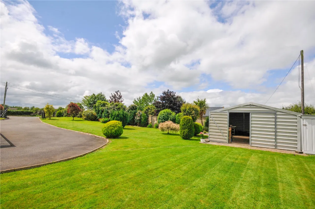 Photo of Farnes House, Rahealty, Thurles, Co. Tipperary, E41 C2P8