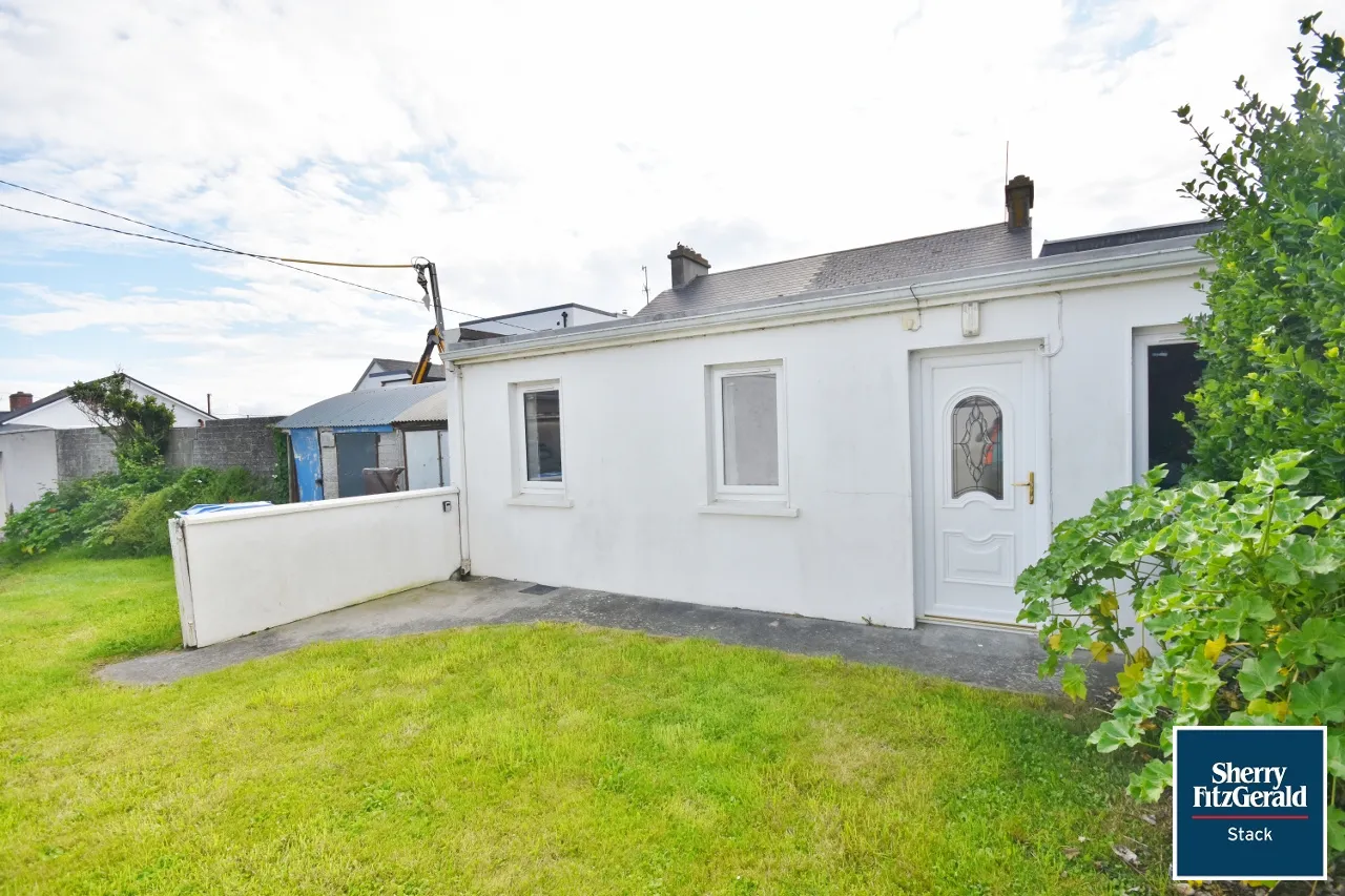 Photo of Chalet Off Cliff Road, Ballybunion, Co Kerry, V31 RX07