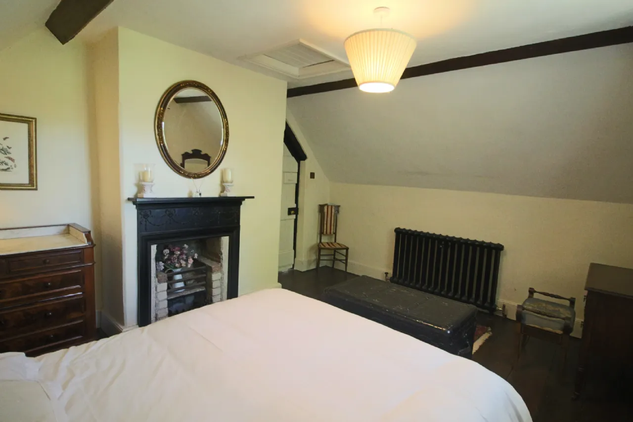 Photo of The Gate Lodge, Lough Rynn, Mohill, Co. Leitrim, N41 DH72