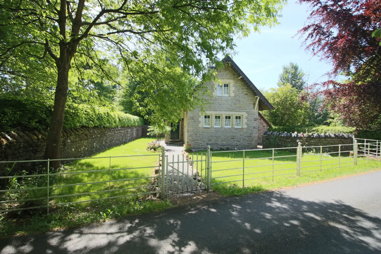 Photo of The Gate Lodge, Lough Rynn, Mohill, Co. Leitrim, N41 DH72