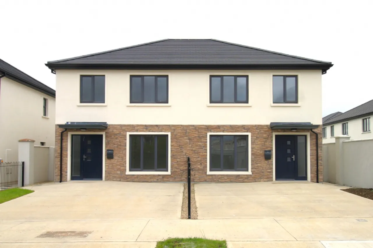 Photo of 3-Bed, Semi-Detached (114 Sq M), Cois Dara, Tullow Road, Carlow