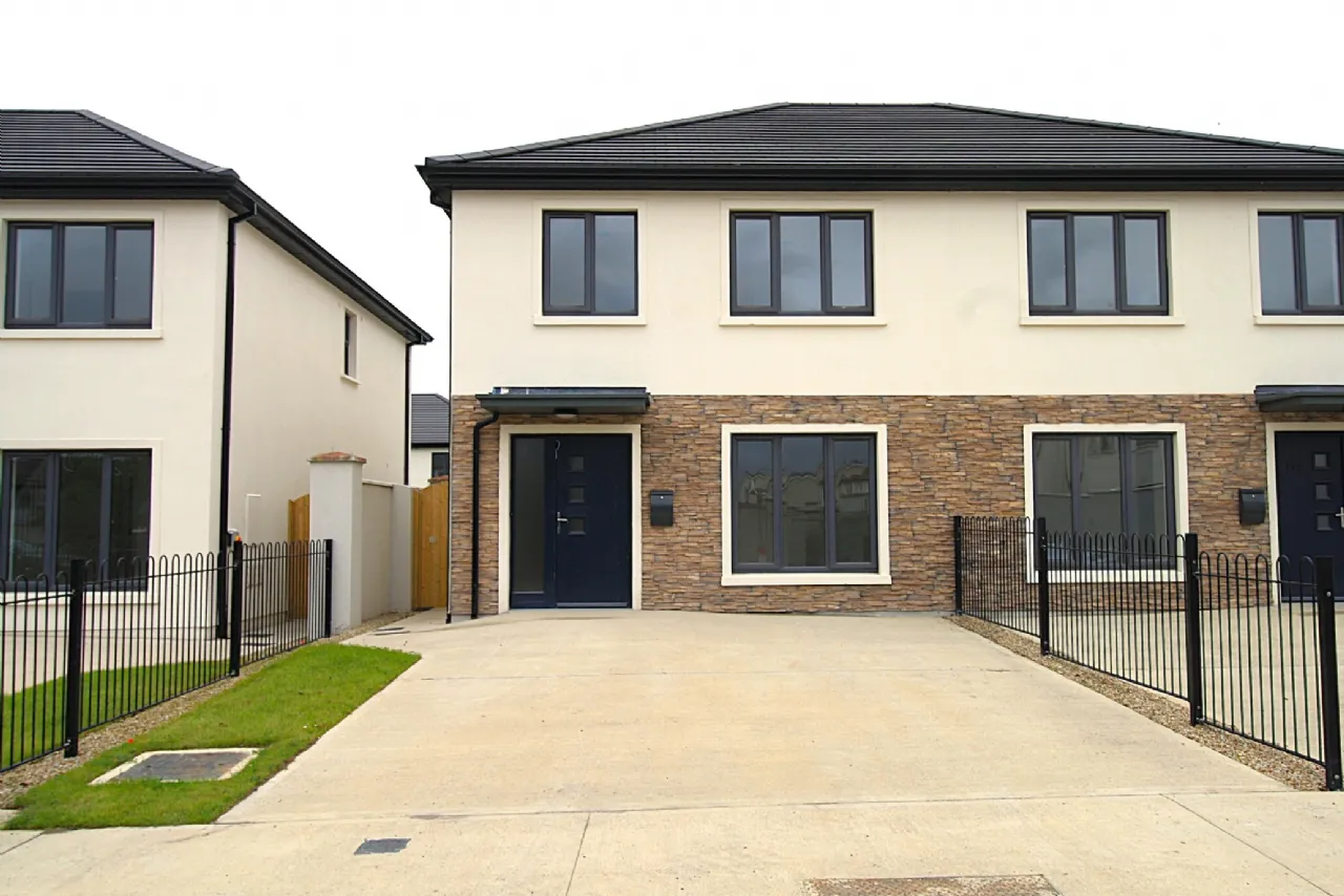 Photo of 3-Bed, Semi-Detached (114 Sq M), Cois Dara, Tullow Road, Carlow