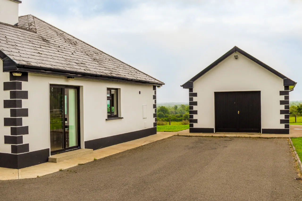 Photo of Killinordanbeg, Scramogue, Co. Roscommon, F42F656