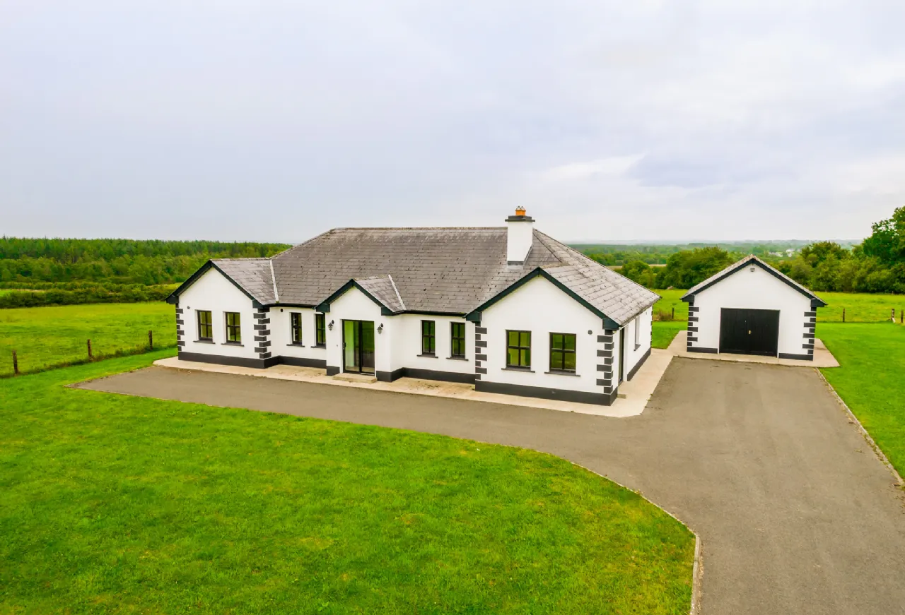 Photo of Killinordanbeg, Scramogue, Co. Roscommon, F42F656