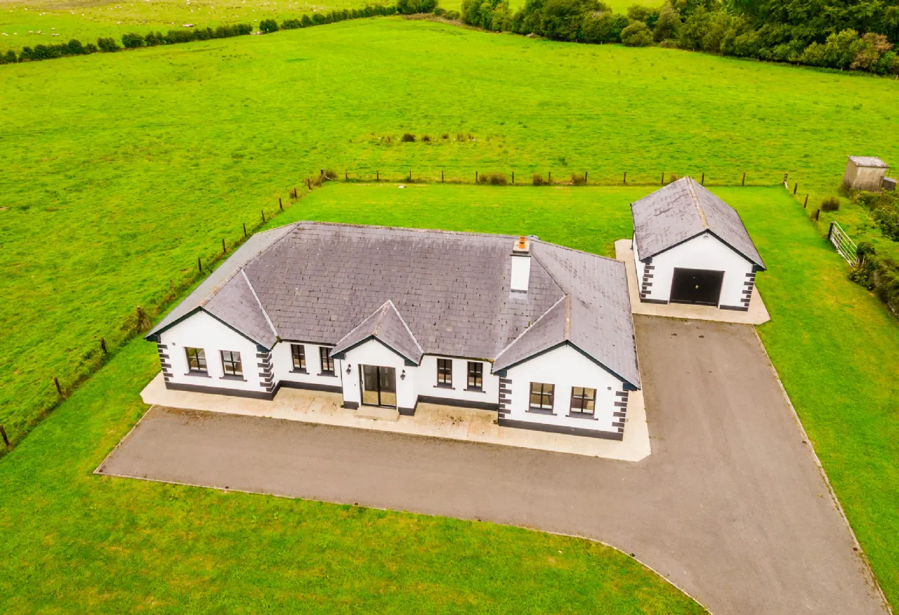 Photo of Killinordanbeg, Scramogue, Co. Roscommon, F42F656