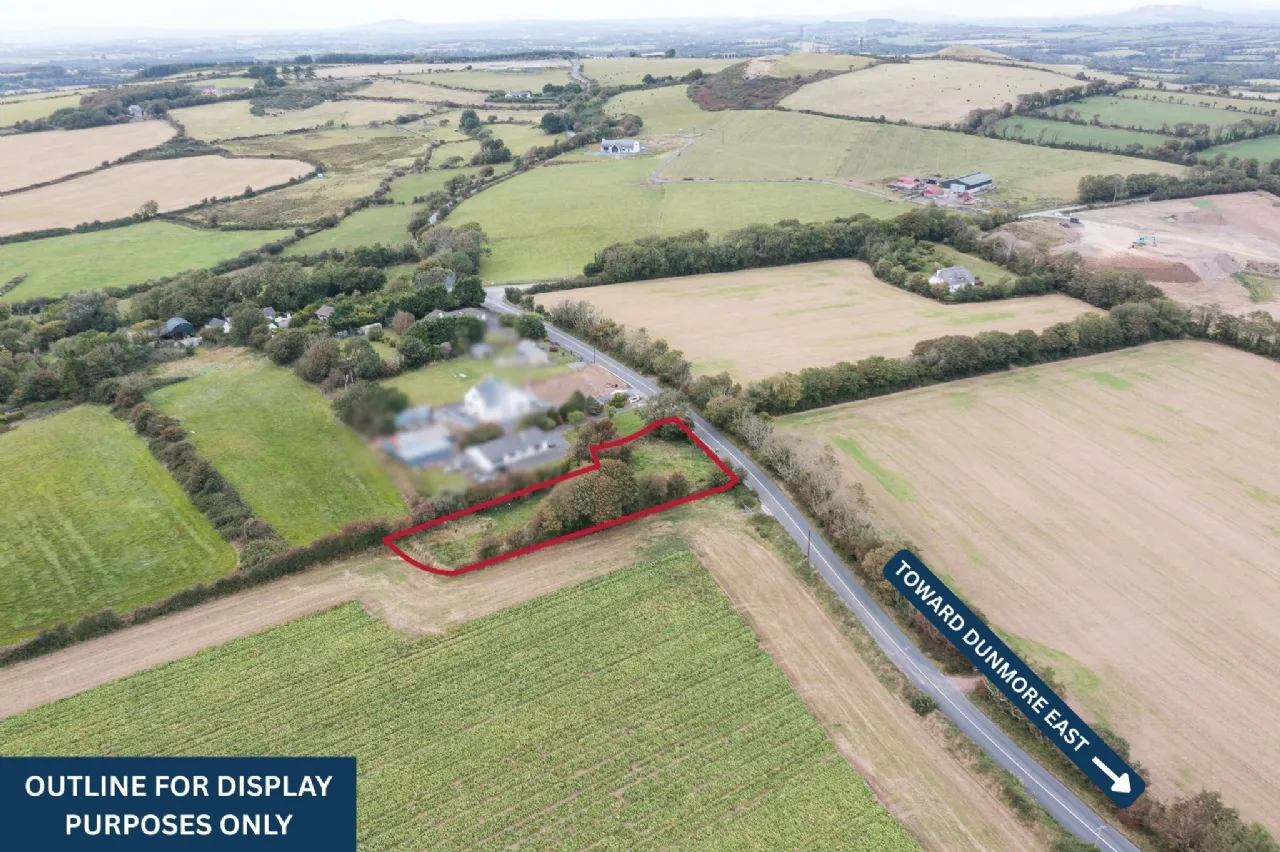 Photo of Fairybush Crossroads, Dunmore East, Co Waterford