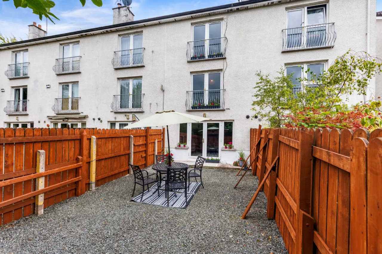 Photo of 4 Manor Crest, Monaghan Town, H18HF88