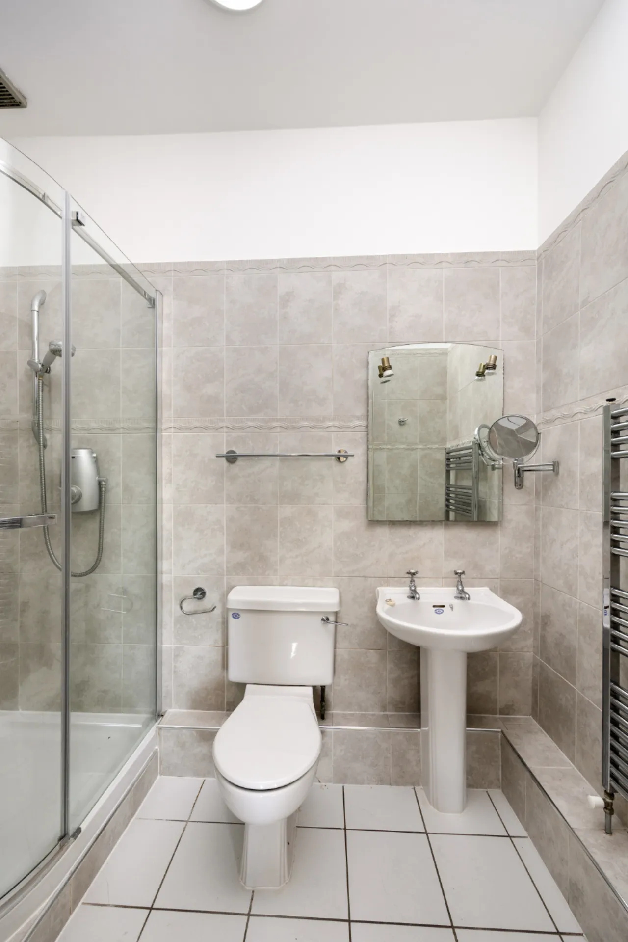 Photo of 11 The Crescent, Clontarf, Dublin 3, D03PP29