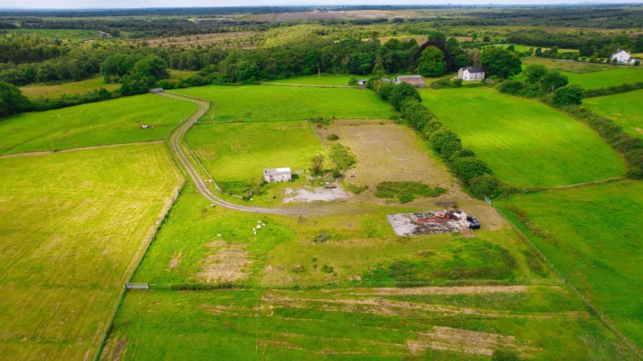 Photo of Blackwood Equestrian Centre, Derrymahon, Timahoe East, Co Kildare, W91 T2T3