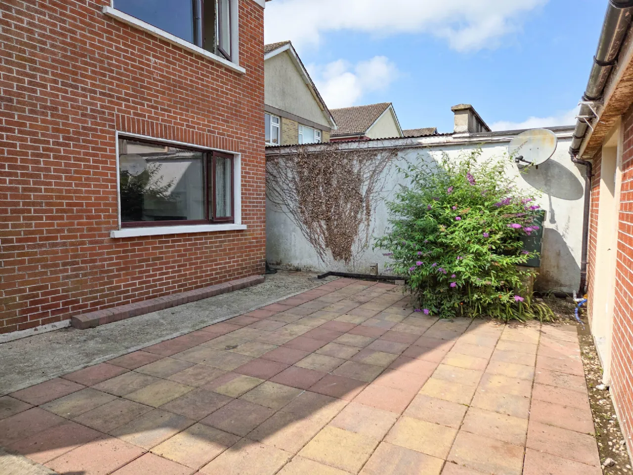 Photo of 18 Willowmere Drive, Thurles, Co. Tipperary, E41 N8X9