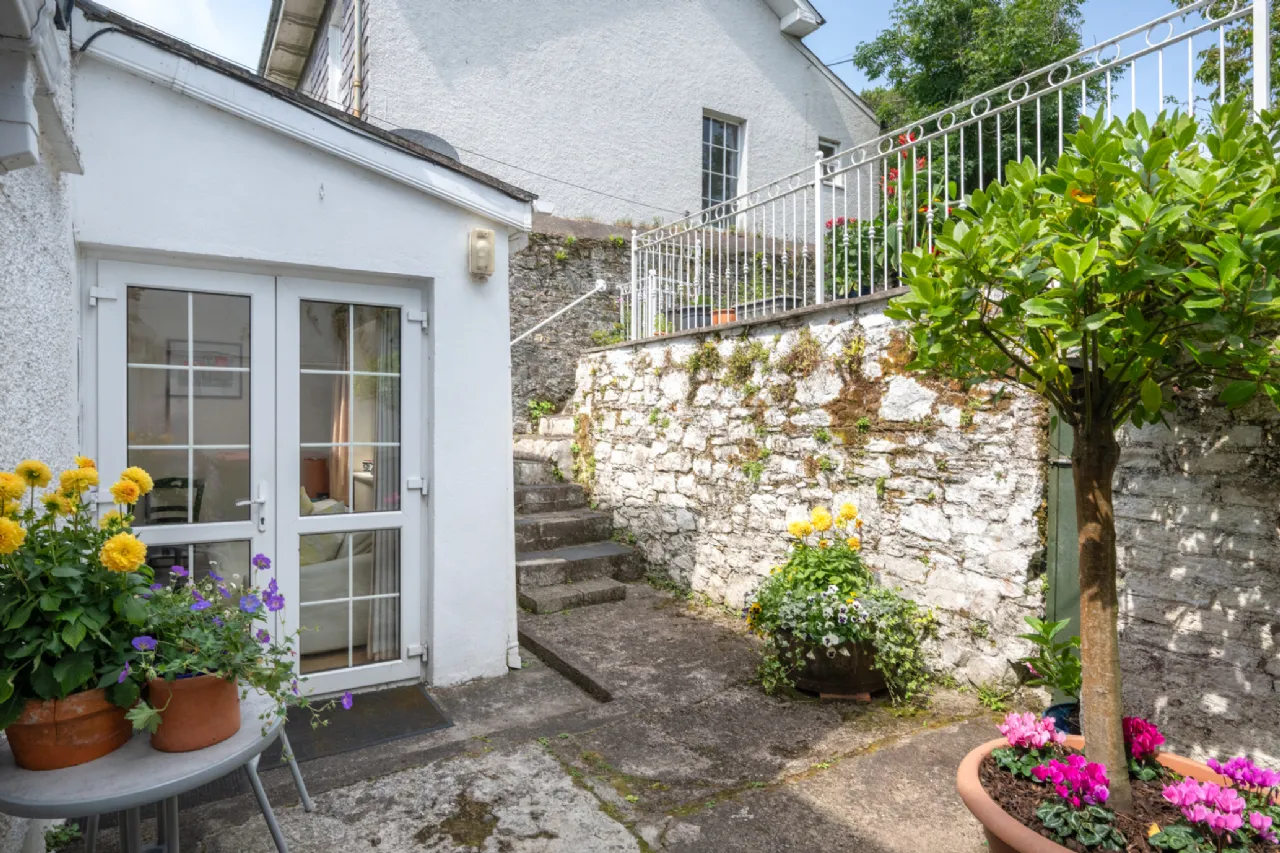 Photo of Charles Cottage, Summercove Hill, Kinsale, Cork, P17 CP86