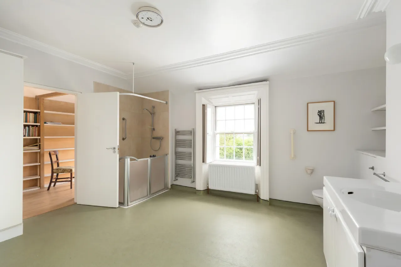 Photo of 87 Strand Road, Sandymount, Dublin 4, D04 P4V8