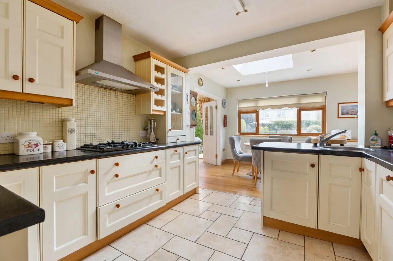 Photo of 31 The Avenue, Woodpark, Ballinteer, Dublin 16, D16 R680