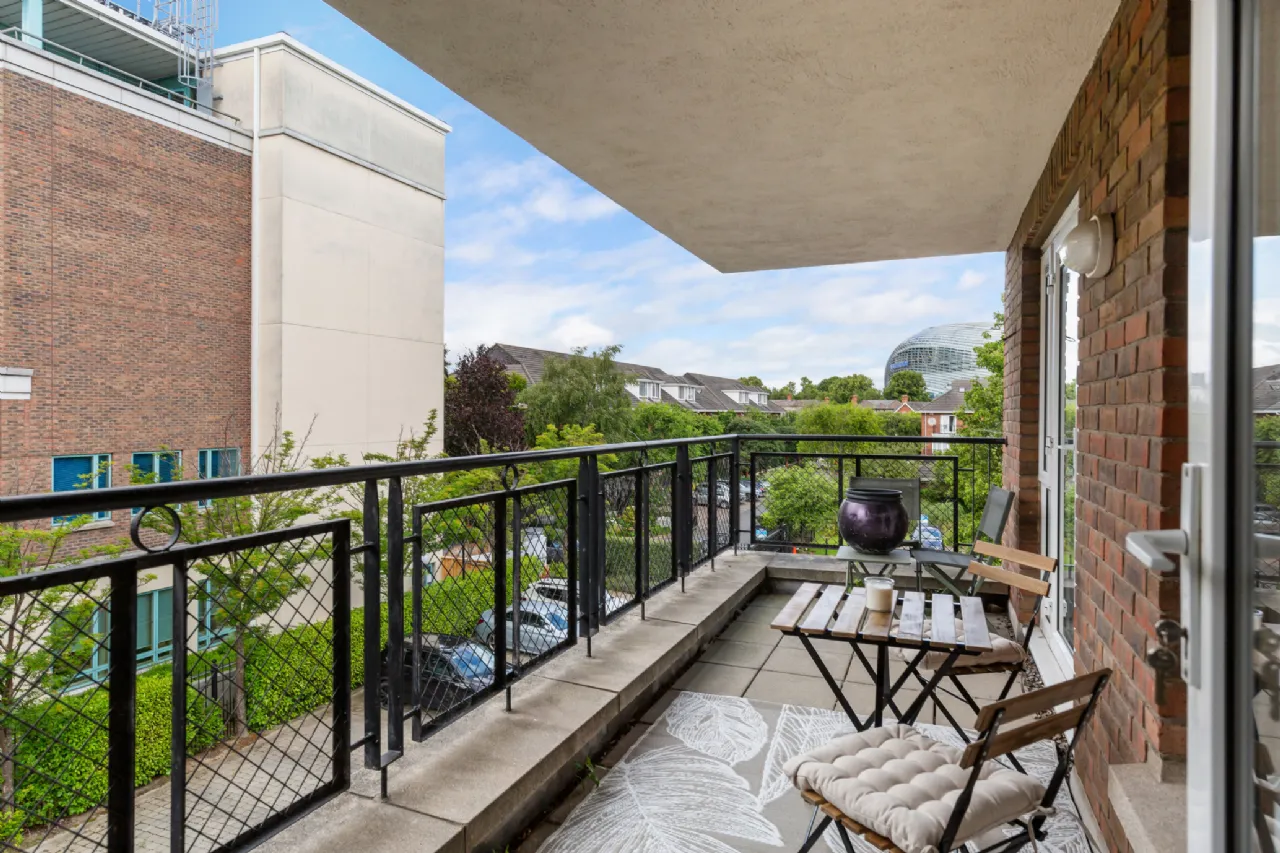 Photo of 17 Ballsbridge Gardens, Ballsbridge, Dublin 4, D04 YH63