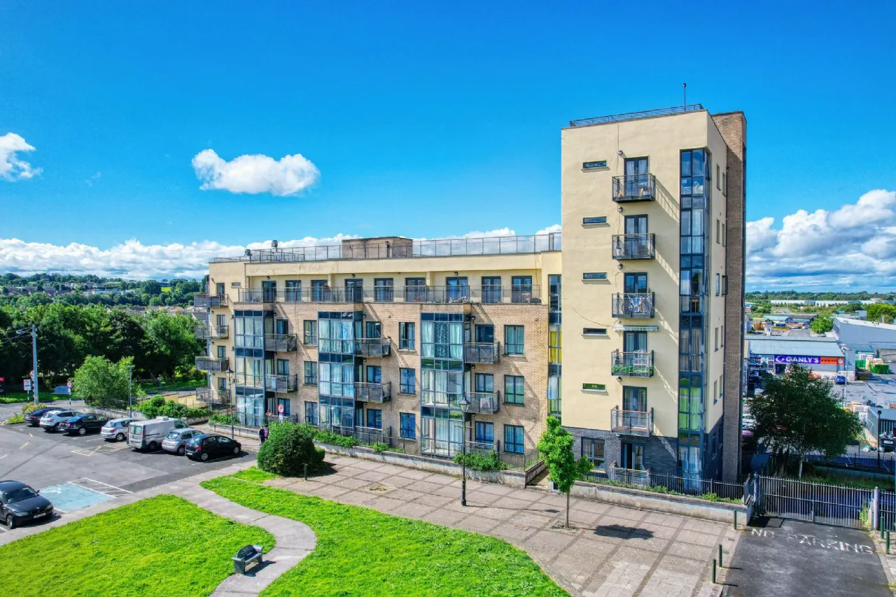 Photo of 5 Harbour Point, Market Square, Longford, N39 W520