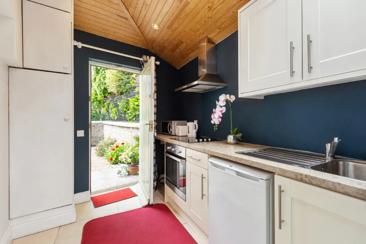 Photo of 4 Anglesea Road, Ballsbridge, Dublin 4, D04 N2A4