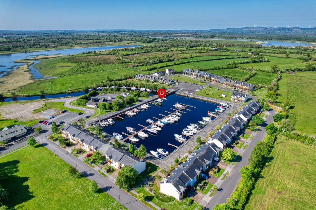 Photo of Berth 88, Tarmon Harbour Marina, Tarmonbarry, Co. Roscommon