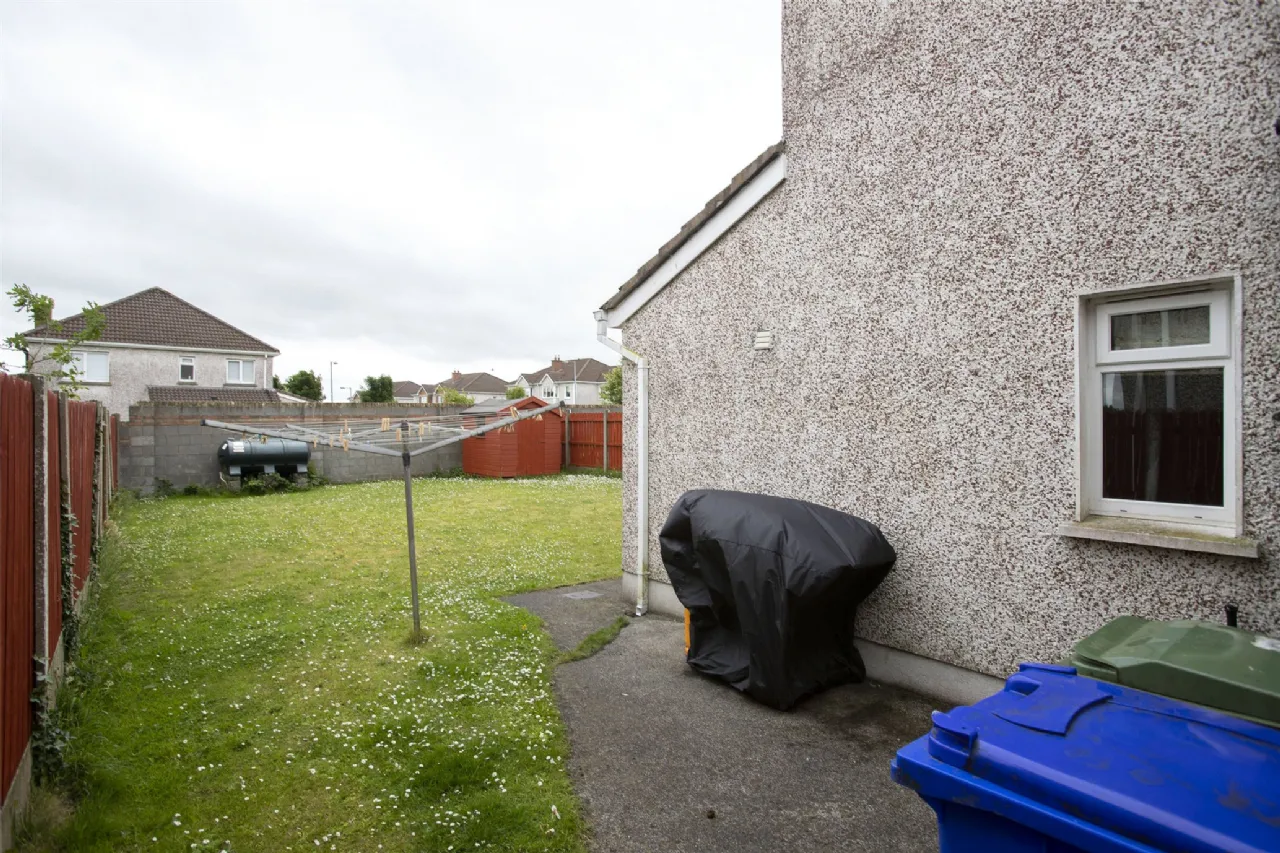 Photo of 25 The Crescent, Lakepoint, Mullingar, Co. Westmeath, N91H6P0