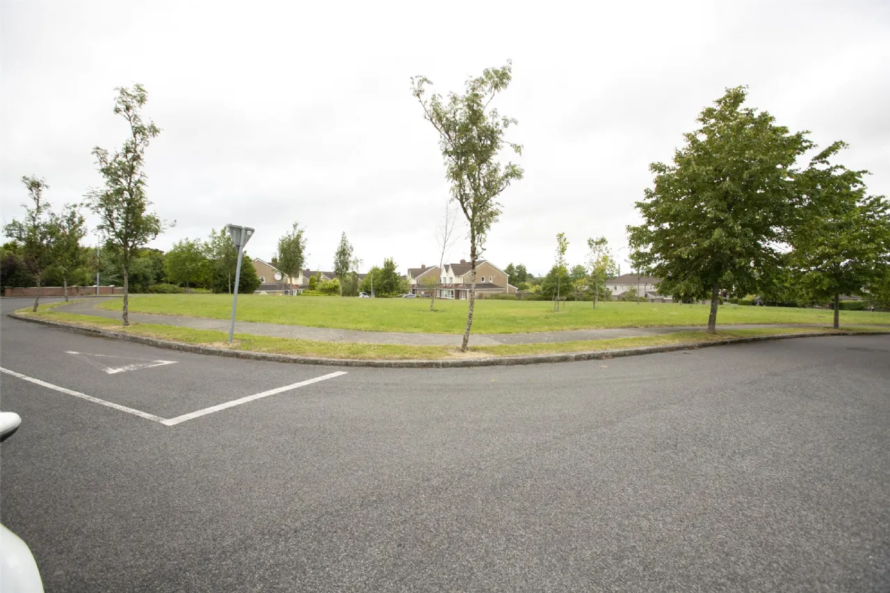 Photo of 25 The Crescent, Lakepoint, Mullingar, Co. Westmeath, N91H6P0