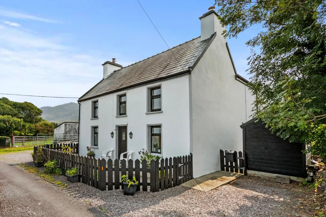 Photo of Lisnagoth Cottage, Canfie, Ardgroom, Co Cork, P75 KR94