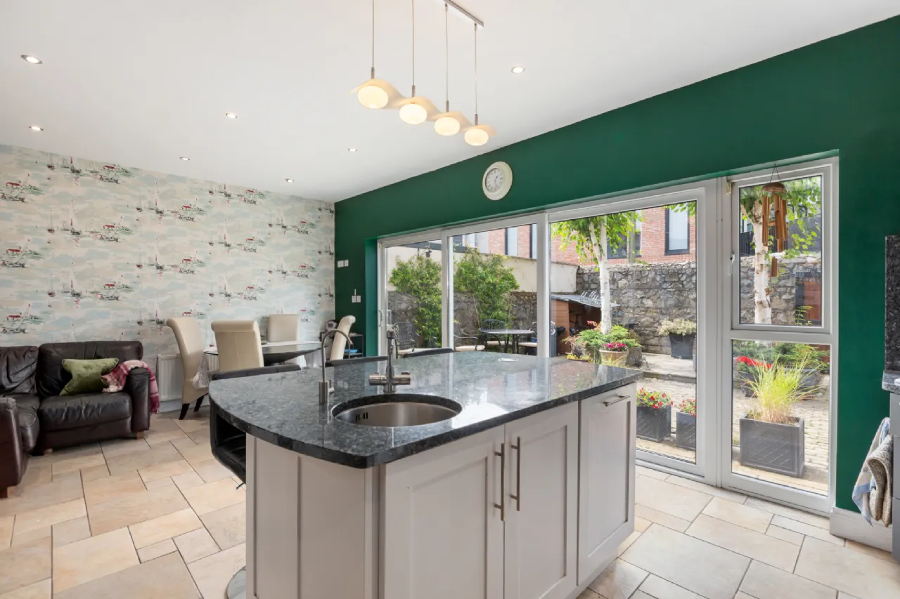 Photo of 6 Eglinton Terrace, Donnybrook, Dublin 4, D04 R9X6