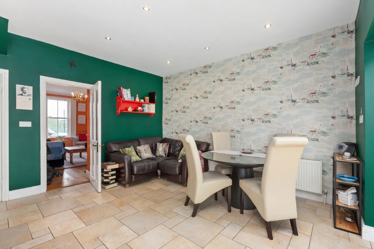 Photo of 6 Eglinton Terrace, Donnybrook, Dublin 4, D04 R9X6