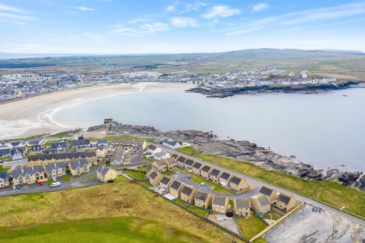 Photo of 6 George's Head, Golf Links Road, Kilkee, Co. Clare, V15 FD79