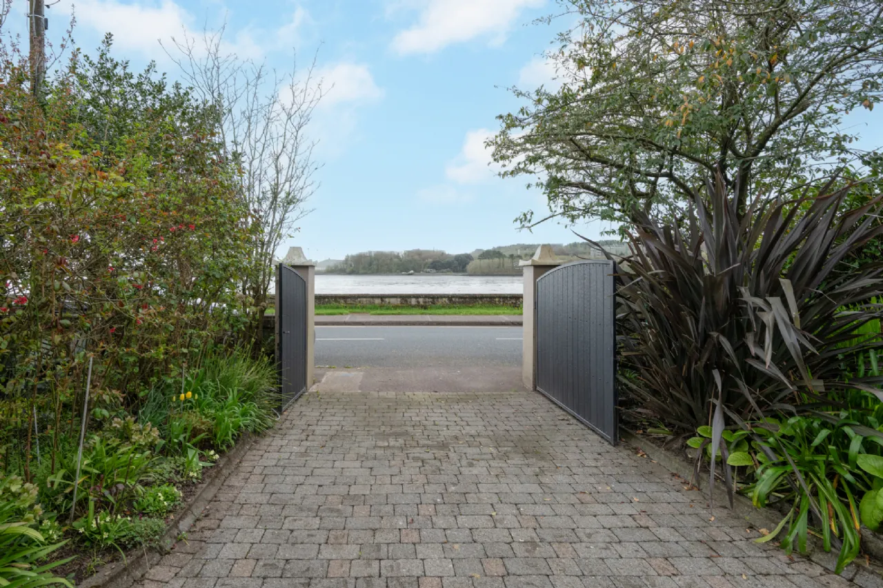 Photo of Seaways, Strand Road, Monkstown, Co. Cork, T12 WF6A