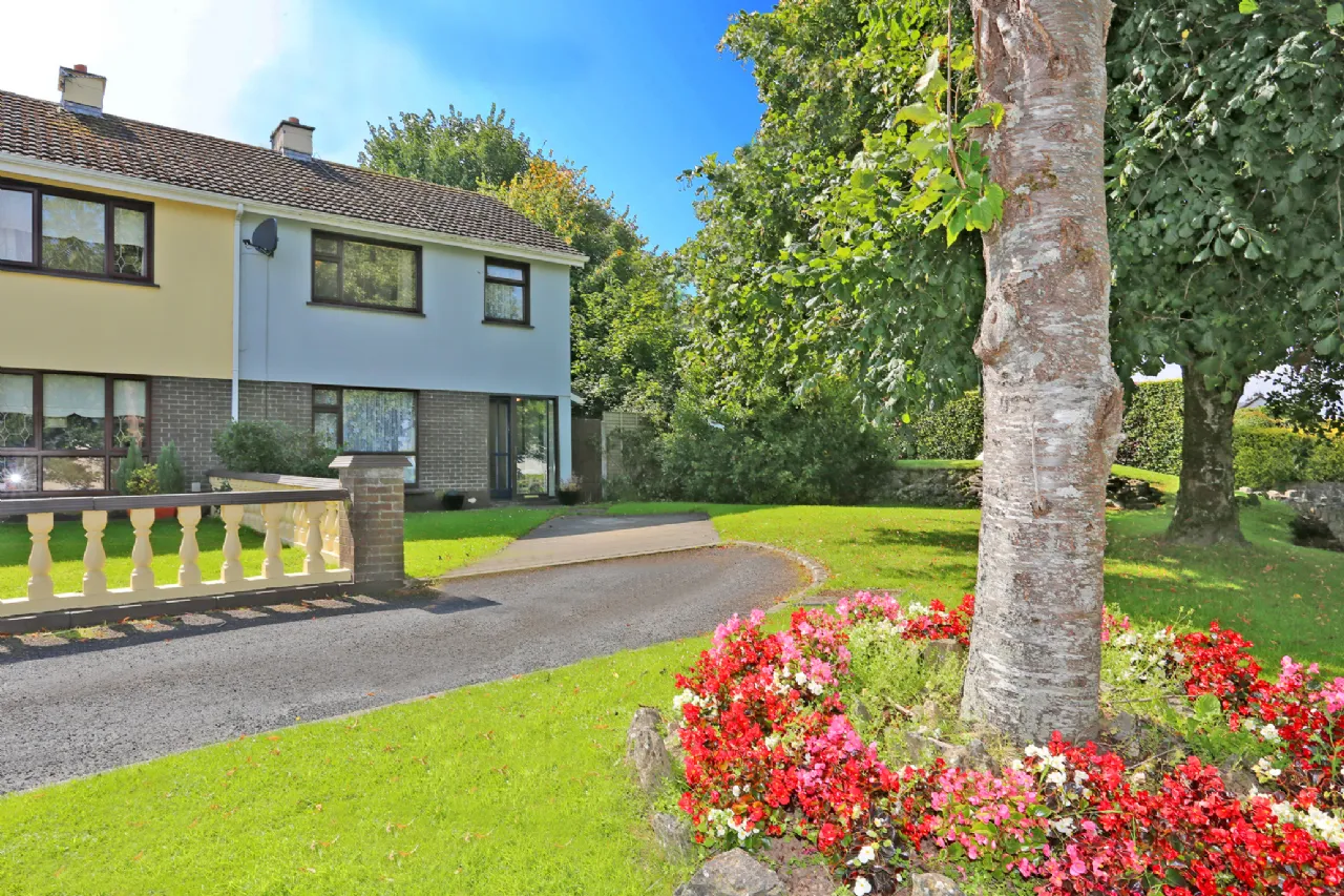 Photo of 12 Beechwood Grove, Sixmilebridge, Co. Clare, V95Y170