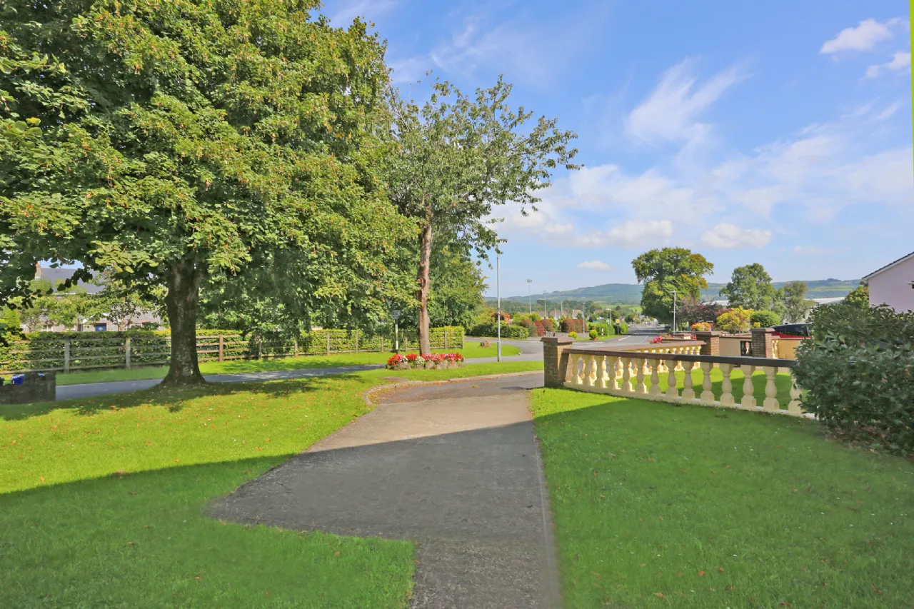 Photo of 12 Beechwood Grove, Sixmilebridge, Co. Clare, V95Y170