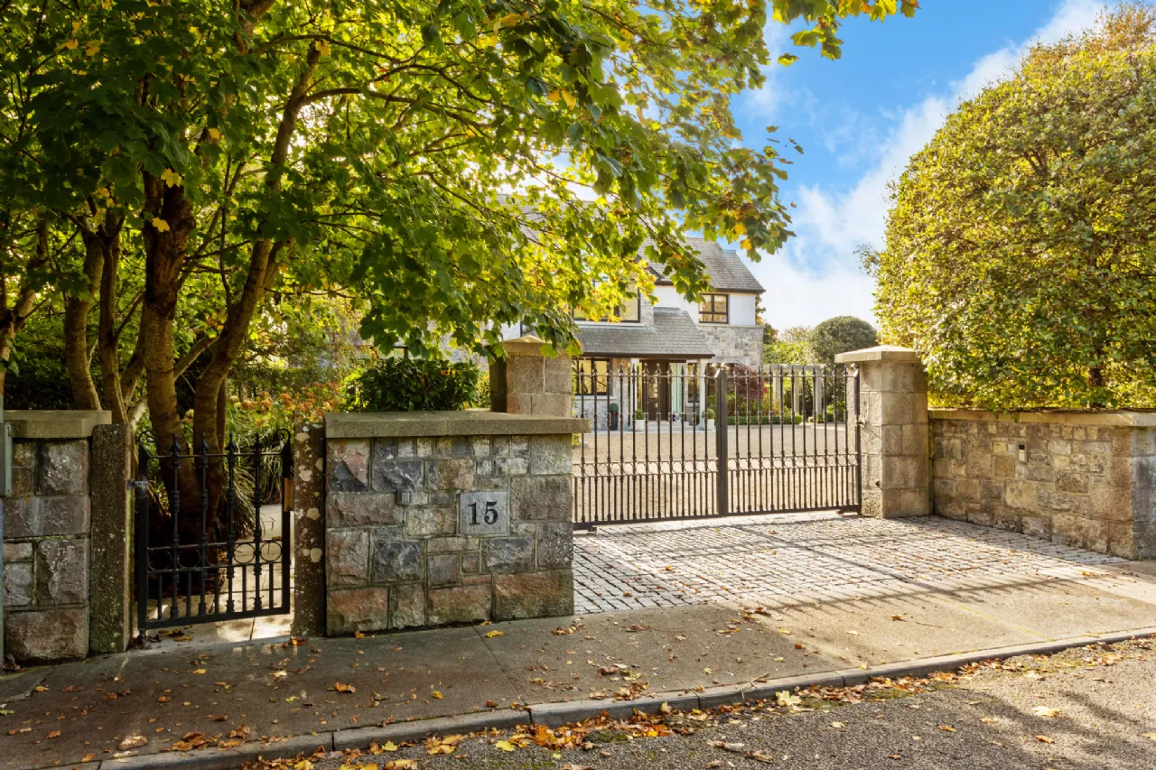 Photo of 15 Lioscarraig, Threadneedle Road, Salthill, Galway, H91 TAA7