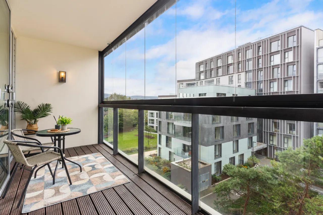 Photo of 18 The Bay, Elmpark, Merrion Road, Dublin 4, D04 XK66