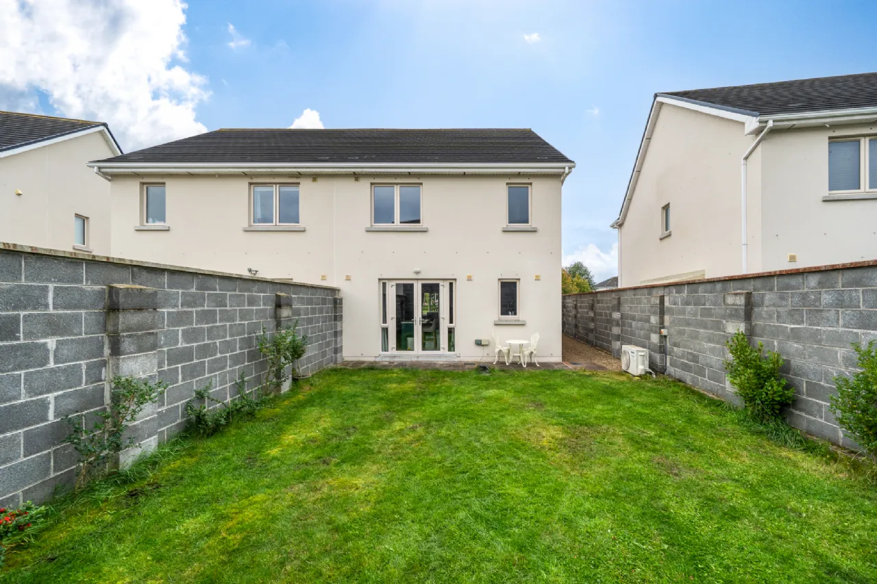 Photo of 10 Silverbrook Drive, Silverbrook, Tullamore, Co. Offaly, R35 X6C0