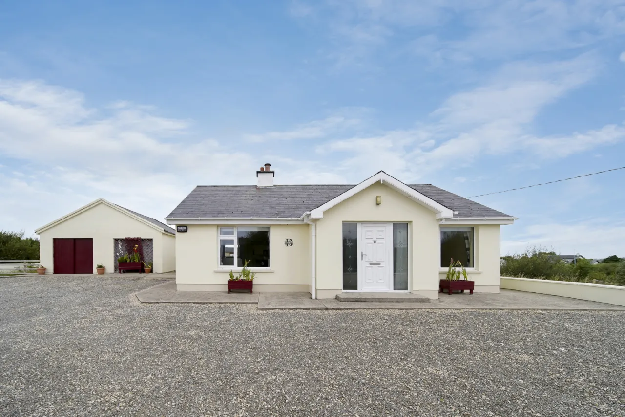 Photo of Lake View, Knockastaller, Bunbeg, Co. Donegal, F92H2H9