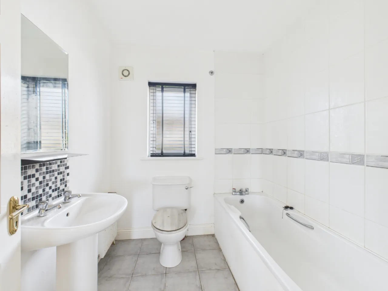 Photo of 29 Meadowbank, Baile Na NDeise, Waterford, X91C9TN