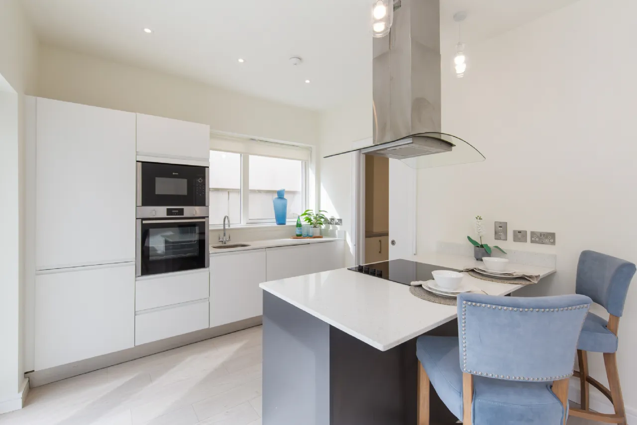 Photo of 24 The Avenue, Carrickmines Manor, Carrickmines, Dublin 18, D18 TYY4