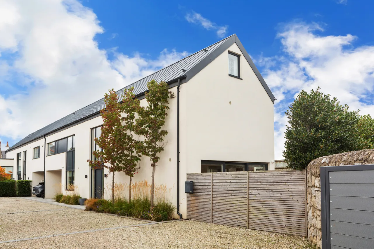 Photo of Orchard Lodge, Holyrood Park, Sandymount, Dublin 4, D04 C3F9