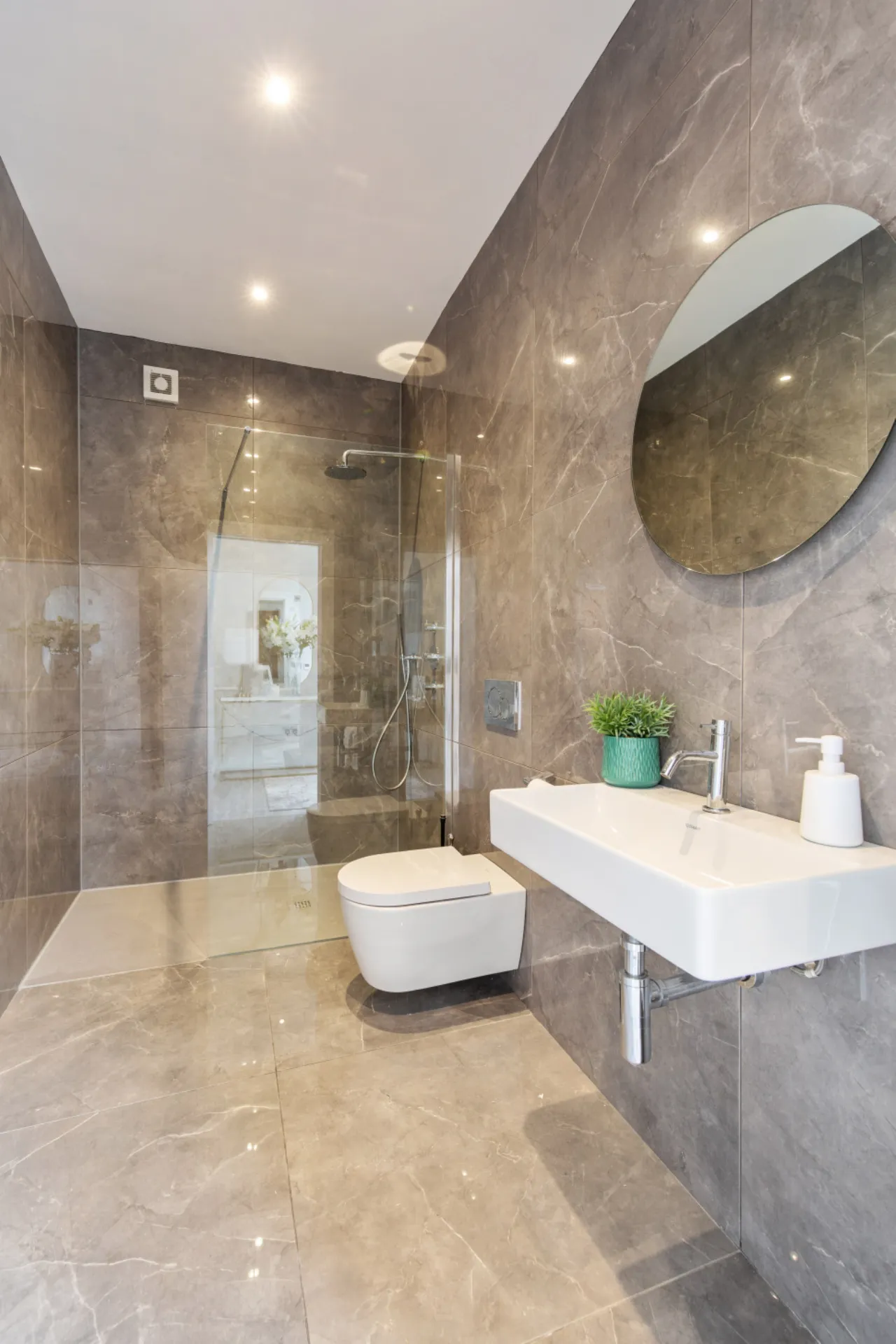 Photo of Orchard Lodge, Holyrood Park, Sandymount, Dublin 4, D04 C3F9