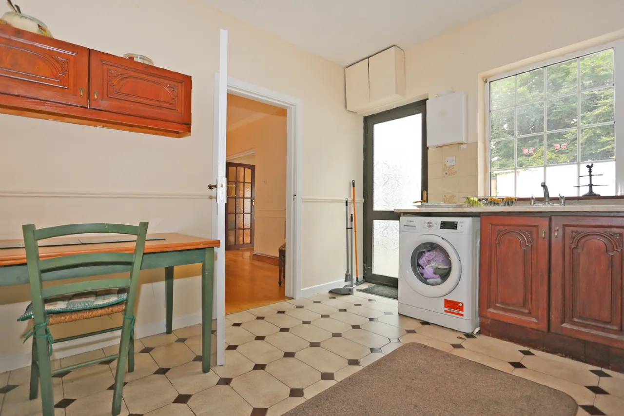 Photo of 61 Tullyvarraga Court, Shannon, Clare, V14 N265