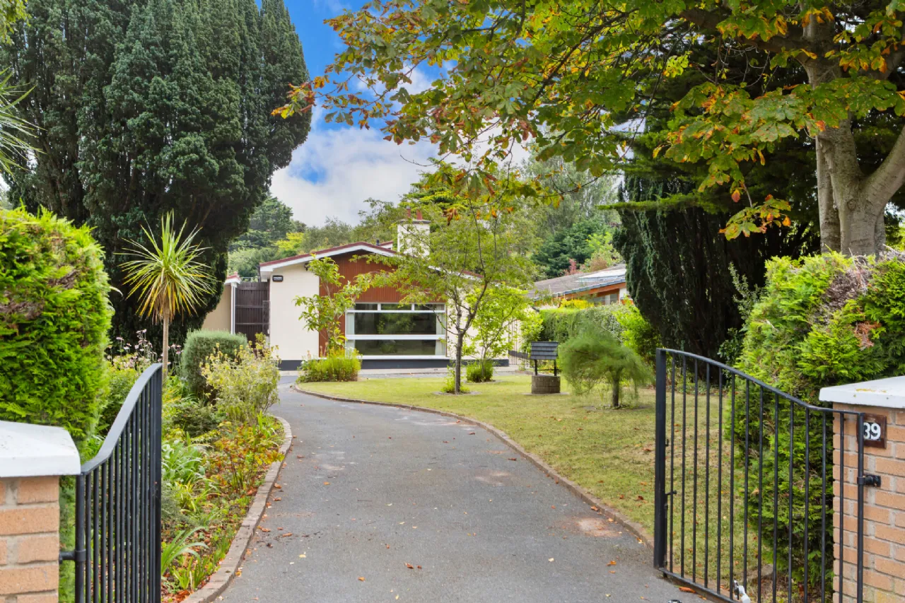 Photo of 39 Castle Park, Monkstown, Blackrock, Co. Dublin, A94 X752