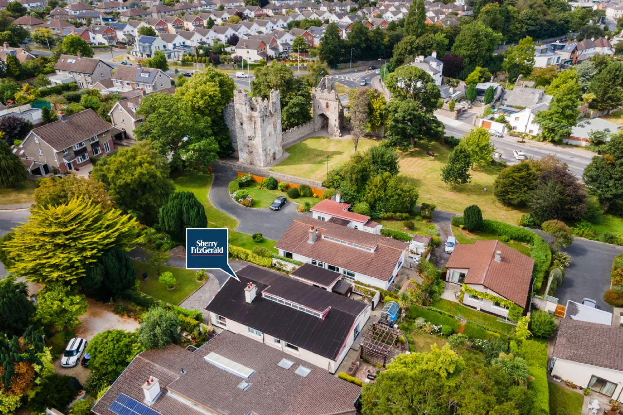 Photo of 39 Castle Park, Monkstown, Blackrock, Co. Dublin, A94 X752