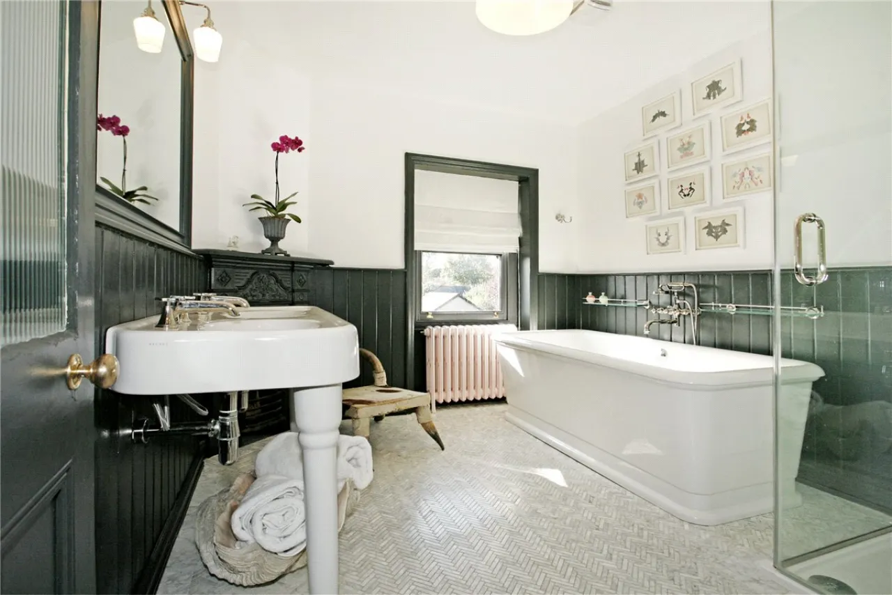 Photo of 2 Moyola Terrace, Ennis Road, Limerick, V94 R8XA