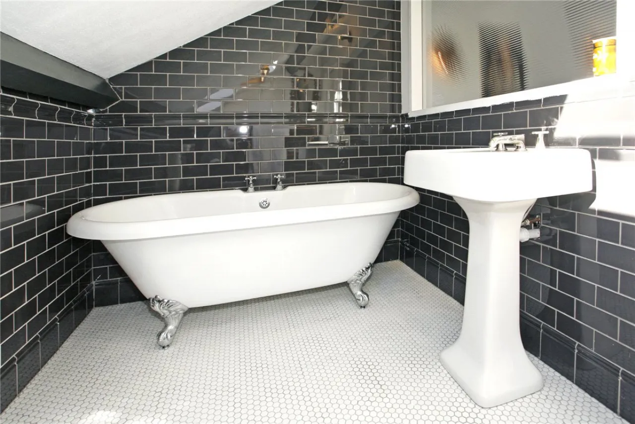 Photo of 2 Moyola Terrace, Ennis Road, Limerick, V94 R8XA