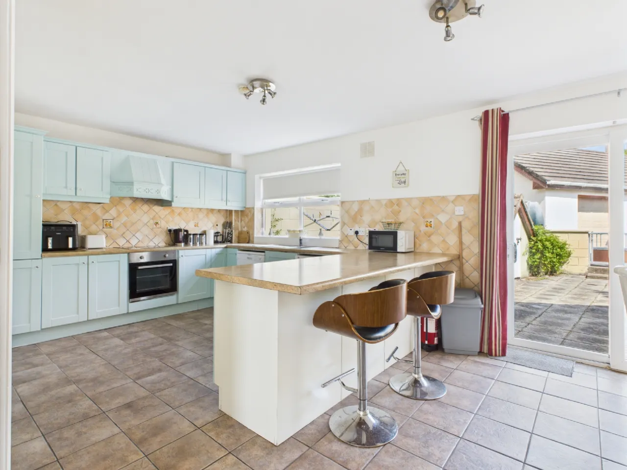 Photo of 2 Living Village, Mountshannon, Co. Clare, V94 P7K8