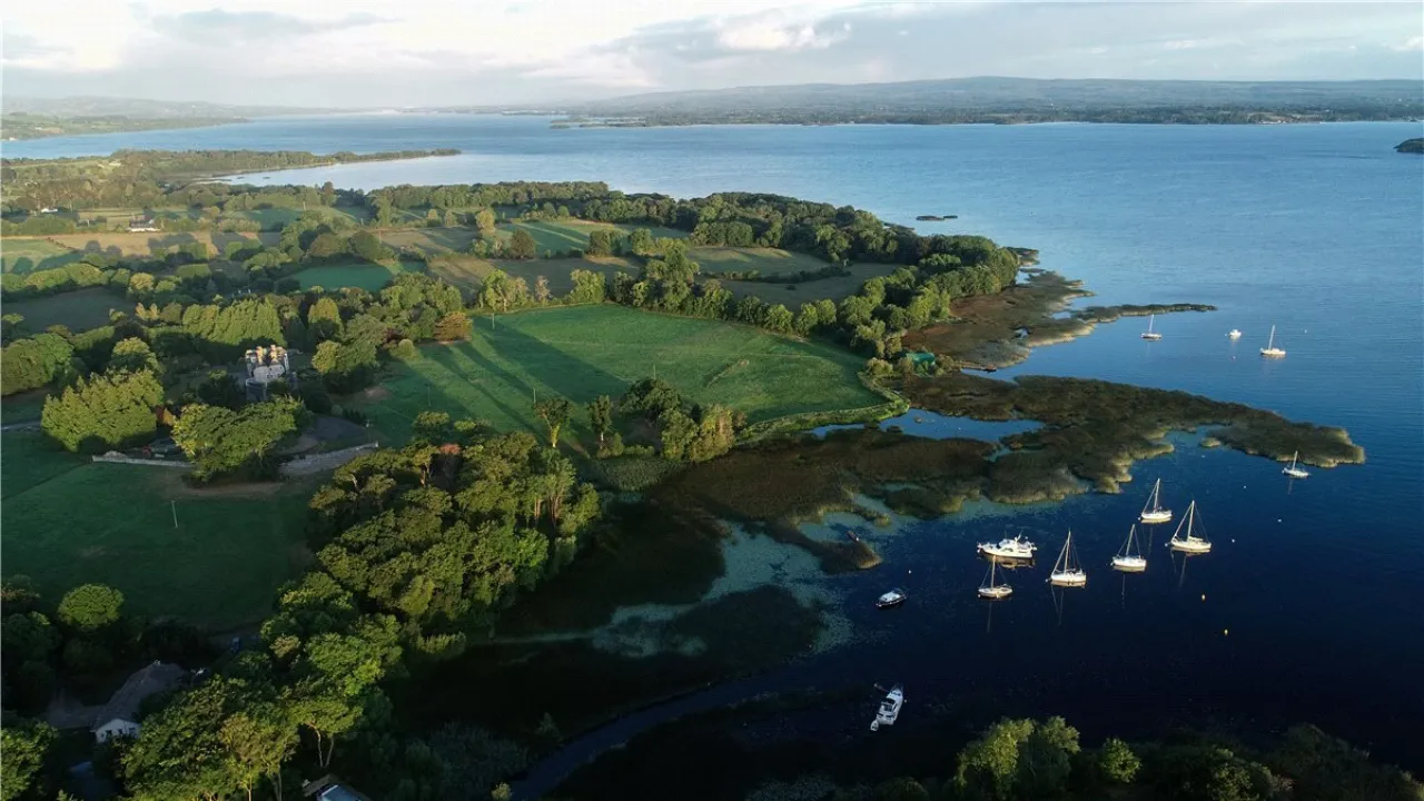 Photo of Kilteelagh House, Dromineer, County Tipperary, 76KM