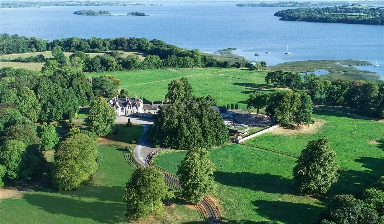 Photo of Kilteelagh House, Dromineer, County Tipperary, 76KM