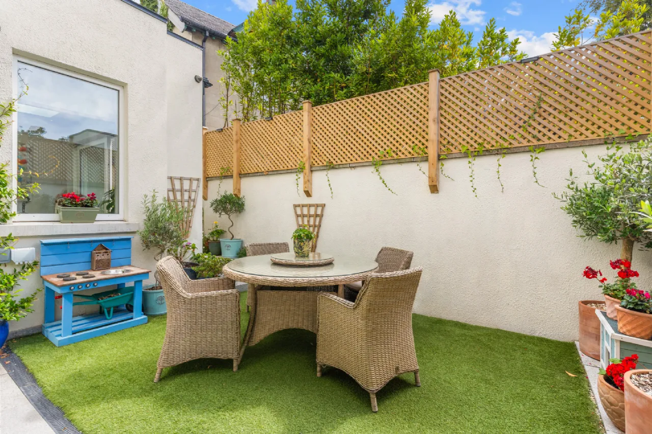 Photo of 20 Edward Square, Donnybrook, Dublin 4, D04 V9W6