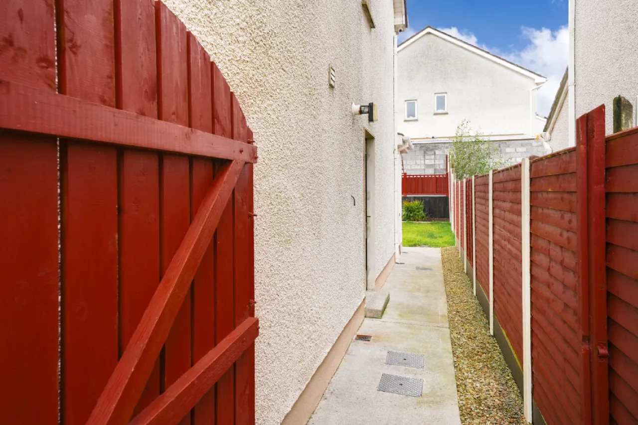 Photo of 101 The Drumlins, Virginia, Co. Cavan, A82 D3H1